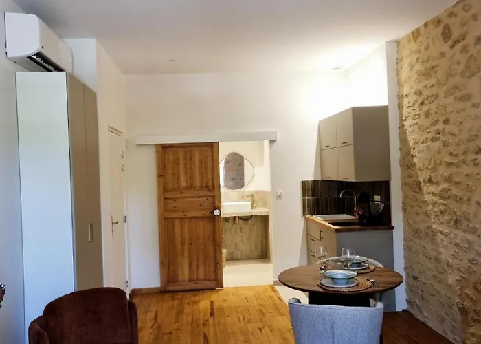 Casita Hyper Centre Aparthotel